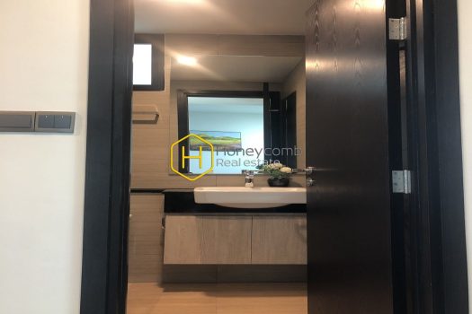 A colorful living space awaits you discover – Right here in Feliz En Vista apartment