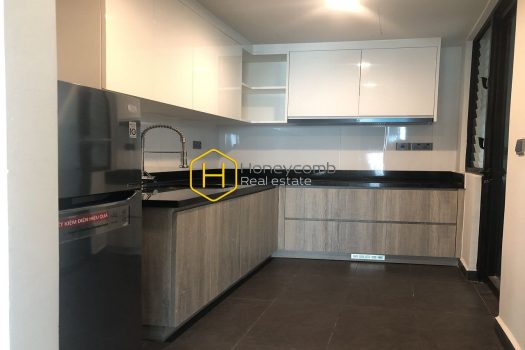 A colorful living space awaits you discover – Right here in Feliz En Vista apartment