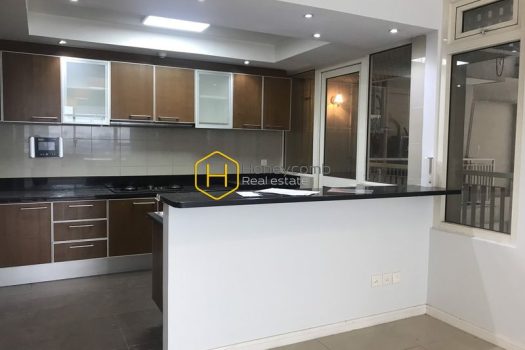 Saigon Pearl Seeking for a new house? This unfurnished and spacious apartment in Saigon Pearl is a great choice!