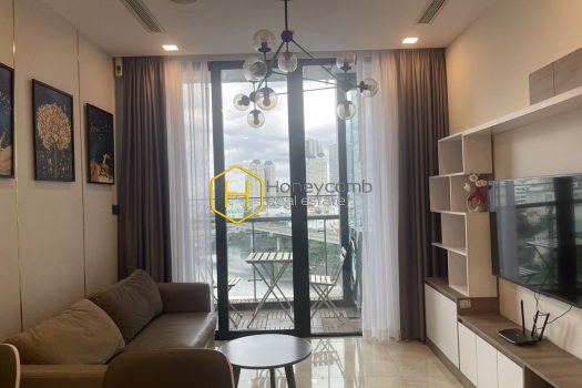 VGR83756 update 3 result A sophisticated apartment with white tone layout and lovely balcony in Vinhomes Golden River