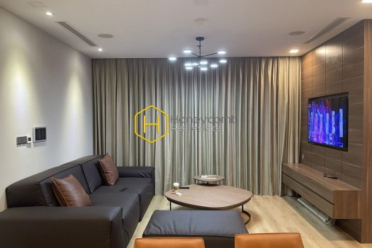 z4737290387189 1d73b50c9dd51750a499b3eae4447d4d result Vinhomes Golden River Apartment: Refined Living at Its Finest with Breathtaking Views