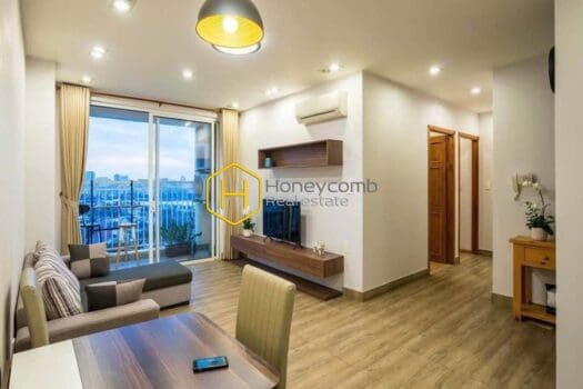 Explore the urban vibes in this modern Tropic Garden apartment