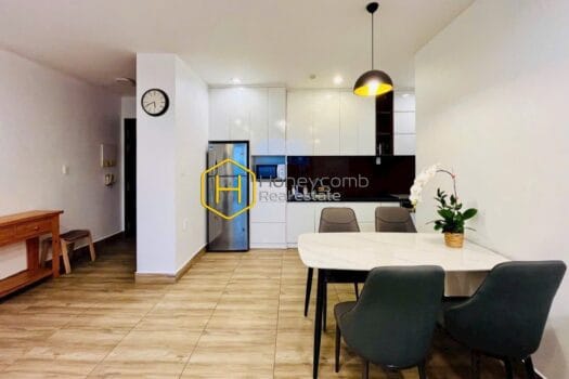 Explore the urban vibes in this modern Tropic Garden apartment