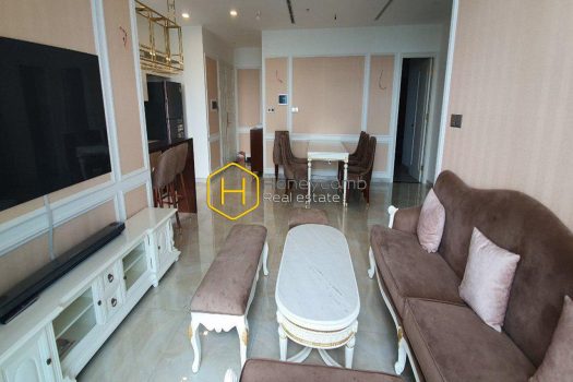 VGR L6 4802 1 result Feel the traquility in EVERY direction Move into this upscale apartment in Vinhomes Golden River