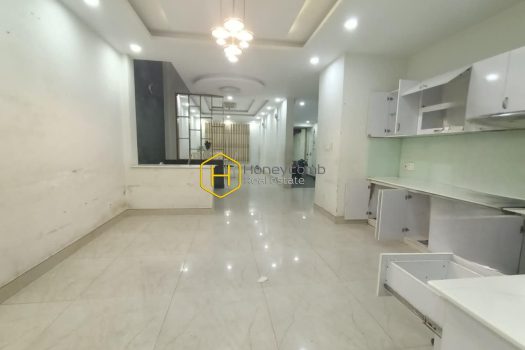 Alluring villa for rent with rustic design in District 2