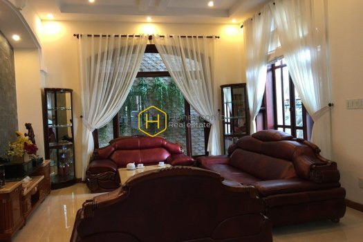 Luxury villa for those who pursue nobility in Compound 200