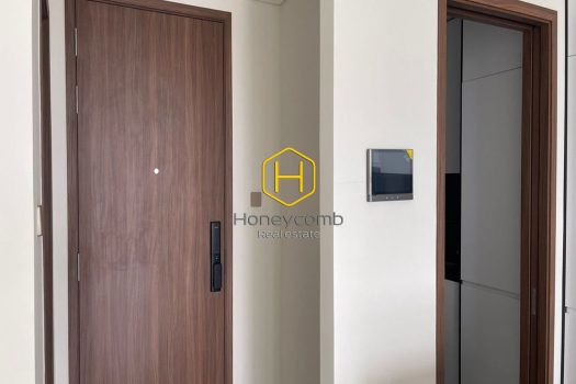 Beautiful light-filled apartment with no furniture is available now in The Metropole Thu Thiem