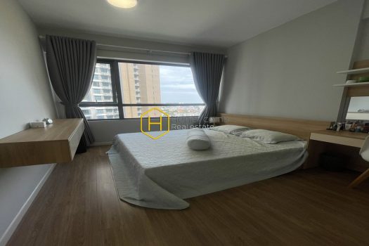 Harmonious colors and clear layout are the highlights of this Masteri An Phu apartment