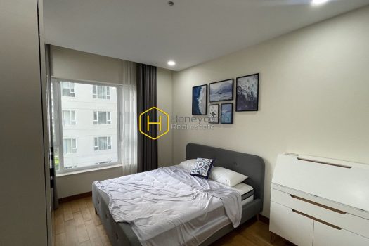 Indulge the dawn from this tranquil Diamond Island apartment