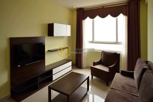 A combination of contemporary and classic style in Tropic Garden apartment