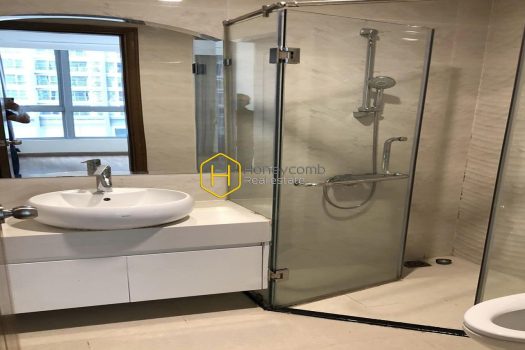 Unfurnished Vinhomes Central Park apartment will stimulate your mind