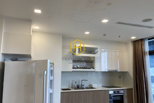 The Unfurnished 3 Bedrooms Apartment With Nice View In Vinhomes Golden River