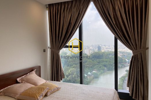 The Unfurnished 3 Bedrooms Apartment With Nice View In Vinhomes Golden River