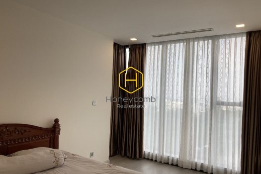 The Unfurnished 3 Bedrooms Apartment With Nice View In Vinhomes Golden River