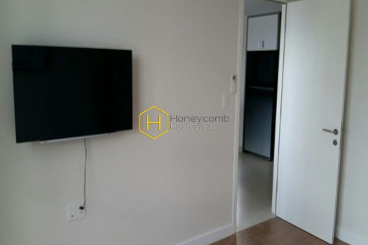 Three bedroom apartment with high floor, city view and new furniture in Masteri Thao Dien for rent