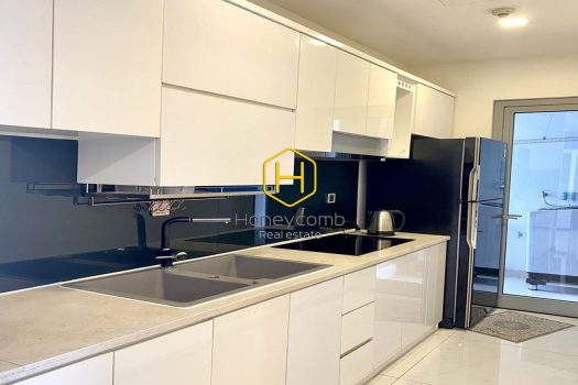 Live the High Life in Premium Apartment At Vinhomes Central Park