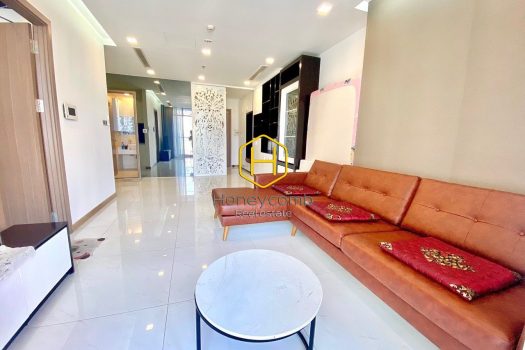 Live the High Life in Premium Apartment At Vinhomes Central Park