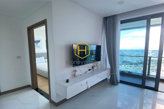 Contemporary Apartment with Breathtaking Views At Sunwah Pearl