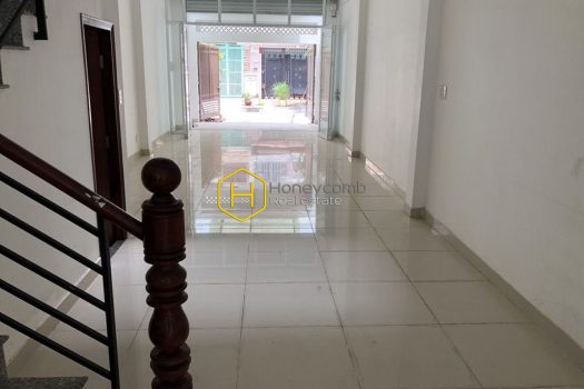 Cozy and modern designed villa for rent in District 2