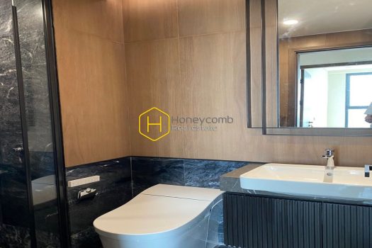 This cavernous unfurnished apartment in Lumiere Riverside for rent is available now!