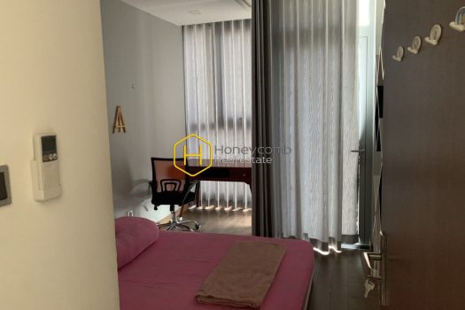 The beauty of this Vinhomes Central Park apartment is regardless of all opponents