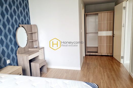 Classy style combined with neutral layout in this Masteri An Phú apartment