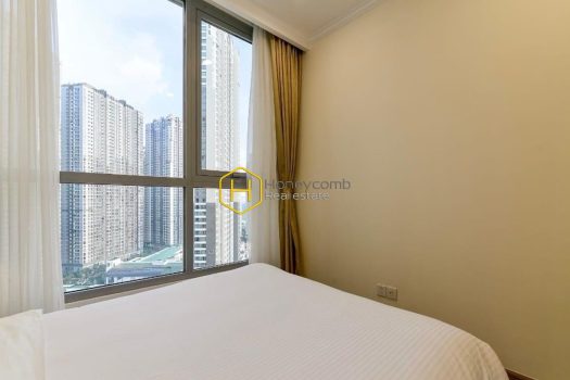 Impressive bold combination in the Vinhomes Central Park apartment