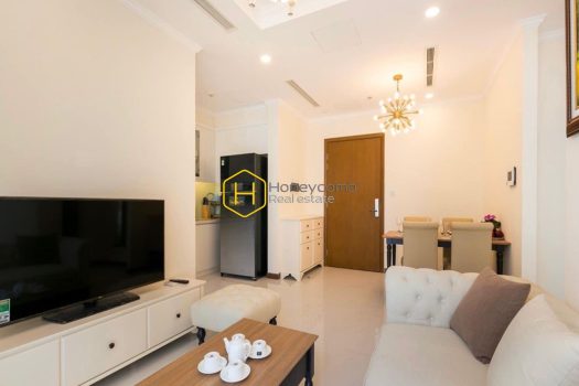 Impressive bold combination in the Vinhomes Central Park apartment