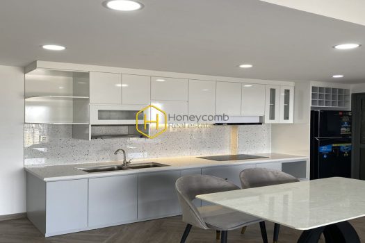 No flaw can be found in this gorgeous Masteri Thảo Điền apartment