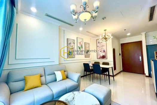 You can have a luxurious and artistic life in this Vinhomes Central Park apartment