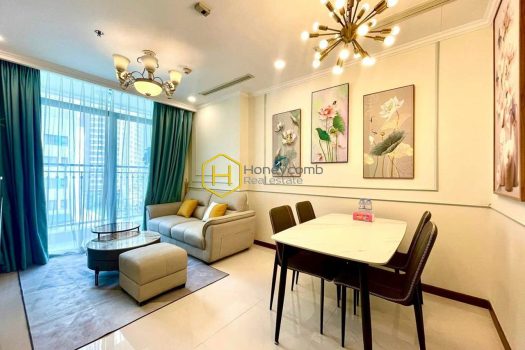 You can have a luxurious and artistic life in this Vinhomes Central Park apartment
