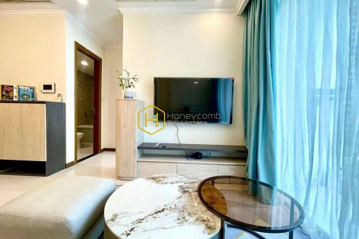 You can have a luxurious and artistic life in this Vinhomes Central Park apartment