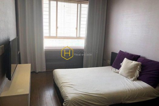 This Tropic Garden apartment creates a close feeling for everyone coming into the area