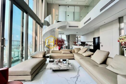 EC285143 18 result Moving into the luxury duplex apartment ! Rarely available with great deal !