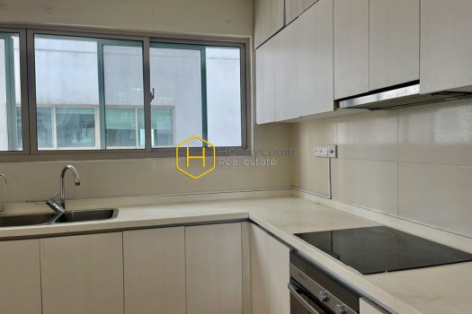 Stunning full-furnished apartment with bright tone in The Vista