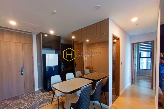 Cheer your mood up with this youthful Lumiere Riverside apartment