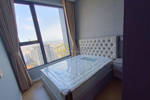 Cheer your mood up with this youthful Lumiere Riverside apartment