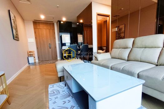 Cheer your mood up with this youthful Lumiere Riverside apartment