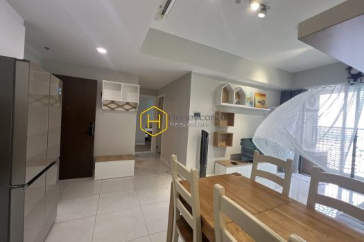 Enjoy romantic and fresh corners at the Masteri An Phu apartment