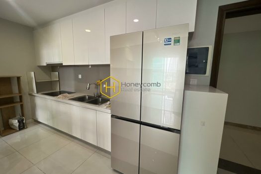 Enjoy romantic and fresh corners at the Masteri An Phu apartment