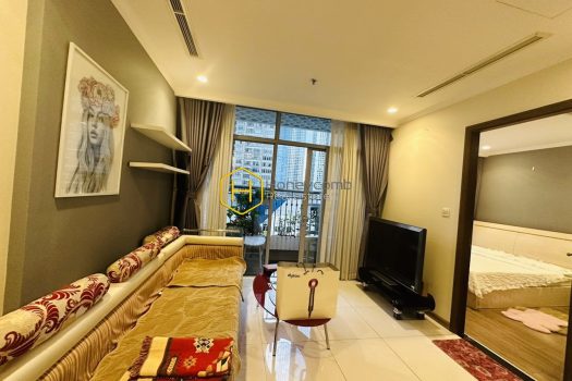 VH64660 C2 0610 6 result Luxury layout apartment for rent in Vinhomes Central Park