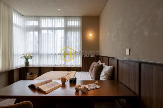 Saigon Pearl Impressed with the wooden interior and brown color in Saigon Pearl apartment