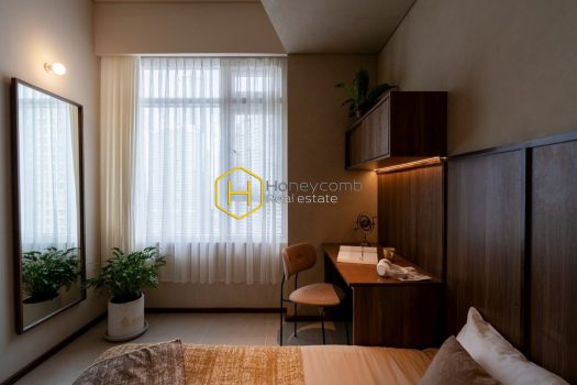 Saigon Pearl Impressed with the wooden interior and brown color in Saigon Pearl apartment