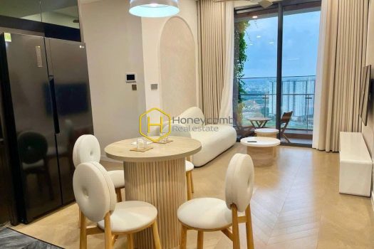 LR West 2507 1 result Find out the secret of the gorgeous design in Lumiere Riverside apartment for rent