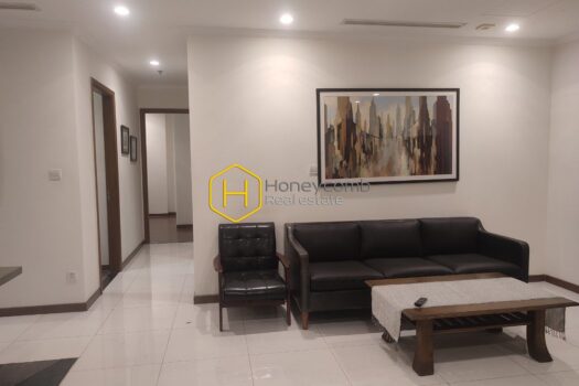 z6058458551168 dd3f34146ef78d982086f3dd164cef92 result 1 Feel the tranquil air in this cozy furnished apartment at Vinhomes Central Park