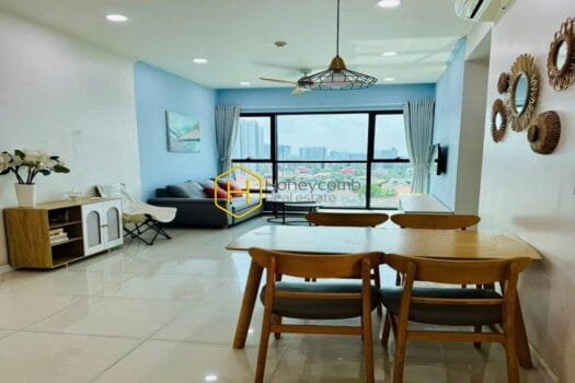 The Ascent A bright apartment in The Ascent will light up your life