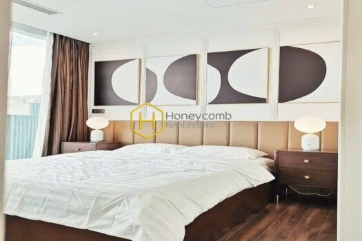 Exquisite apartment with minimalist style in Vinhomes Golden River