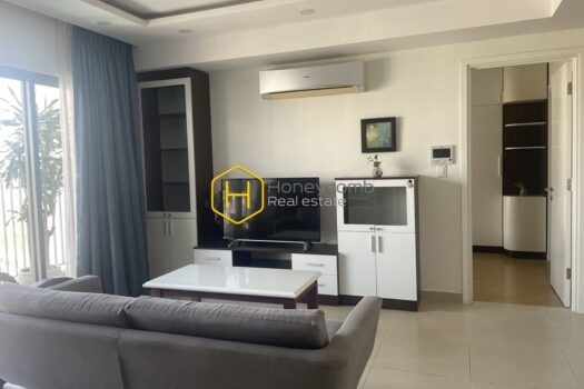 z6328284113244 591083937ea3e4fb210023a2353fe10c result You will be enchanted by this minimalist apartment in Masteri Thao Dien
