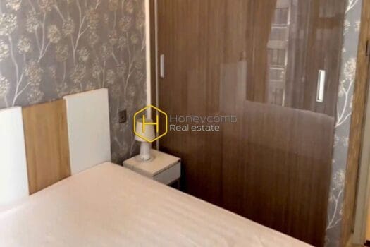 A charismatic apartment for rent in Vinhomes Golden River