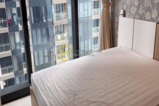 A charismatic apartment for rent in Vinhomes Golden River